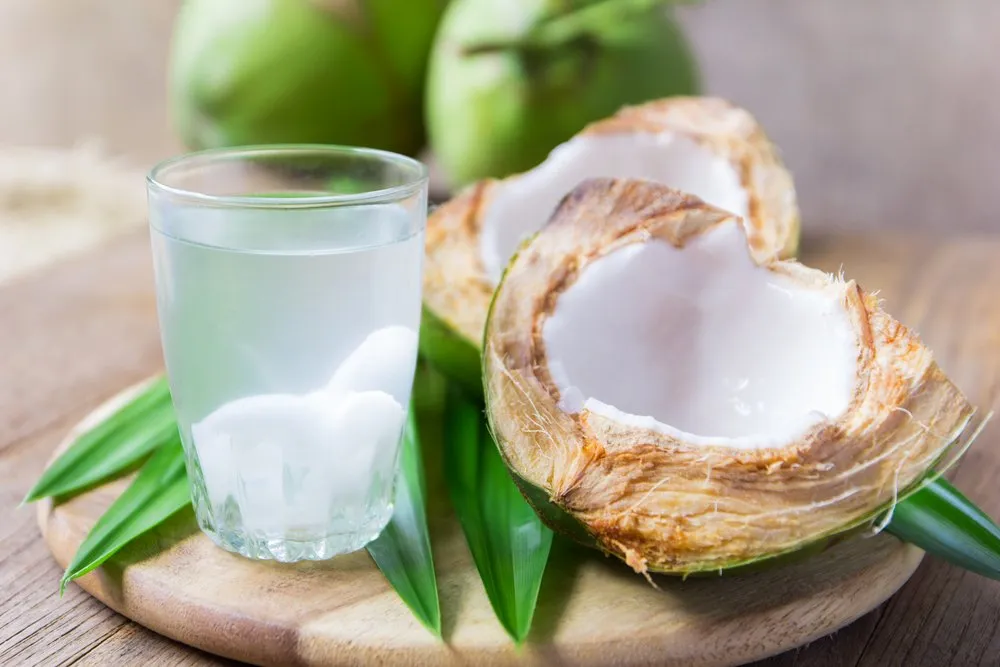 Manfaat Konsumsi Air Kelapa untuk Tubuh Sehari-hari
